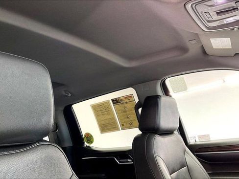 Used 2023 GMC Sierra 1500 SLT w/ SLT Premium Plus Package image 24