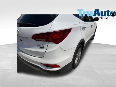 Used 2017 Hyundai Santa Fe Sport AWD/4WD image 5