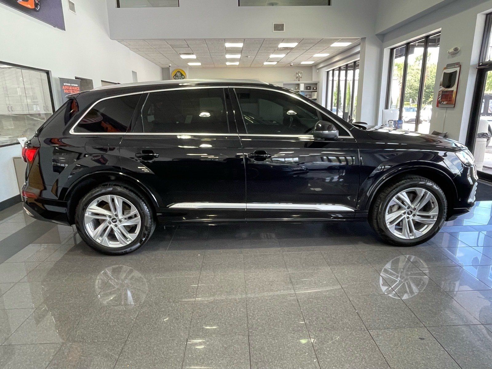Used 2021 Audi Q7 3.0T Premium AWD/4WD image 6
