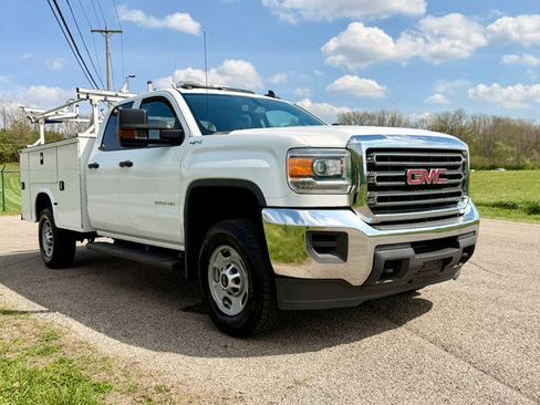 Used 2019 GMC Sierra 2500 4x4 Double Cab w/ Sierra Convenience Package image 6