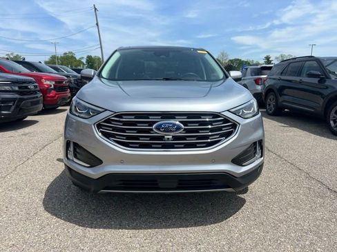 Used 2024 Ford Edge Titanium w/ Equipment Group 301A AWD/4WD image 2
