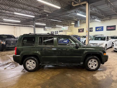 Used 2010 Jeep Patriot Sport image 5