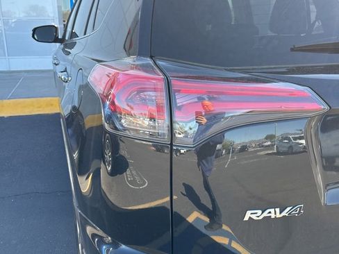 Used 2018 Toyota RAV4 Limited w/ Advanced Technology Package image 6