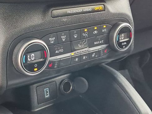 Used 2020 Ford Escape Titanium AWD/4WD image 25