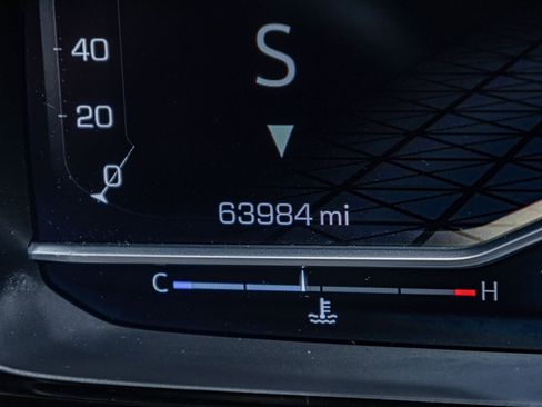 Used 2022 GMC Yukon Denali w/ Denali Premium Package image 17