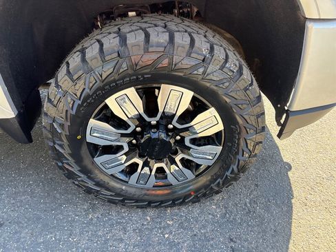 Used 2022 GMC Sierra 3500 Denali w/ Denali Ultimate Package image 29