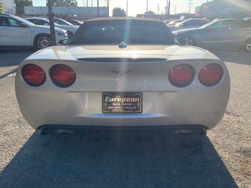 Used 2005 Chevrolet Corvette Convertible w/ Preferred Equipment Group RWD image 4