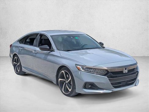 Used 2022 Honda Accord Sport image 3