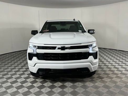 Used 2024 Chevrolet Silverado 1500 RST AWD/4WD image 6