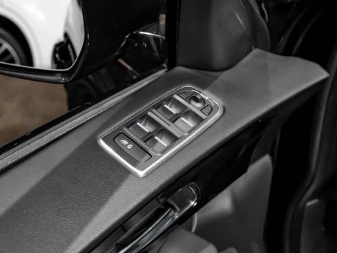 Used 2017 Jaguar F-PACE R-Sport AWD/4WD image 49