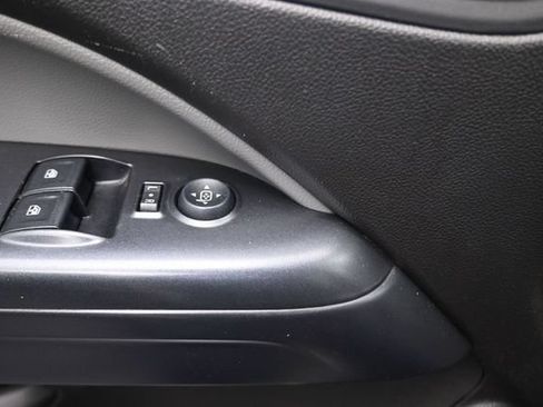 Used 2016 Chevrolet Colorado W/T w/ WT Convenience Package RWD image 15