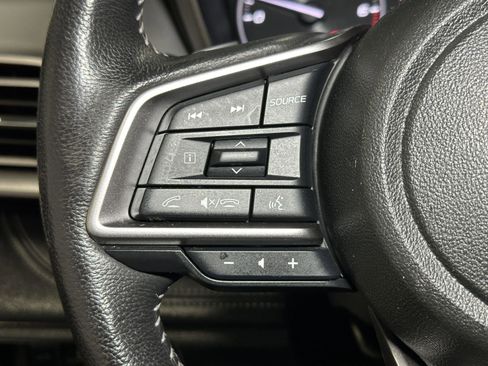 Used 2023 Subaru Outback Limited AWD/4WD image 25