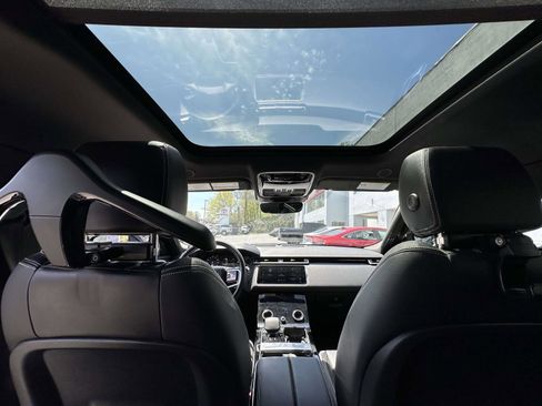 Used 2023 Land Rover Range Rover Velar R-Dynamic S image 19