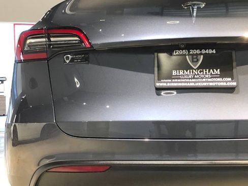 Used 2023 Tesla Model Y Long Range image 16