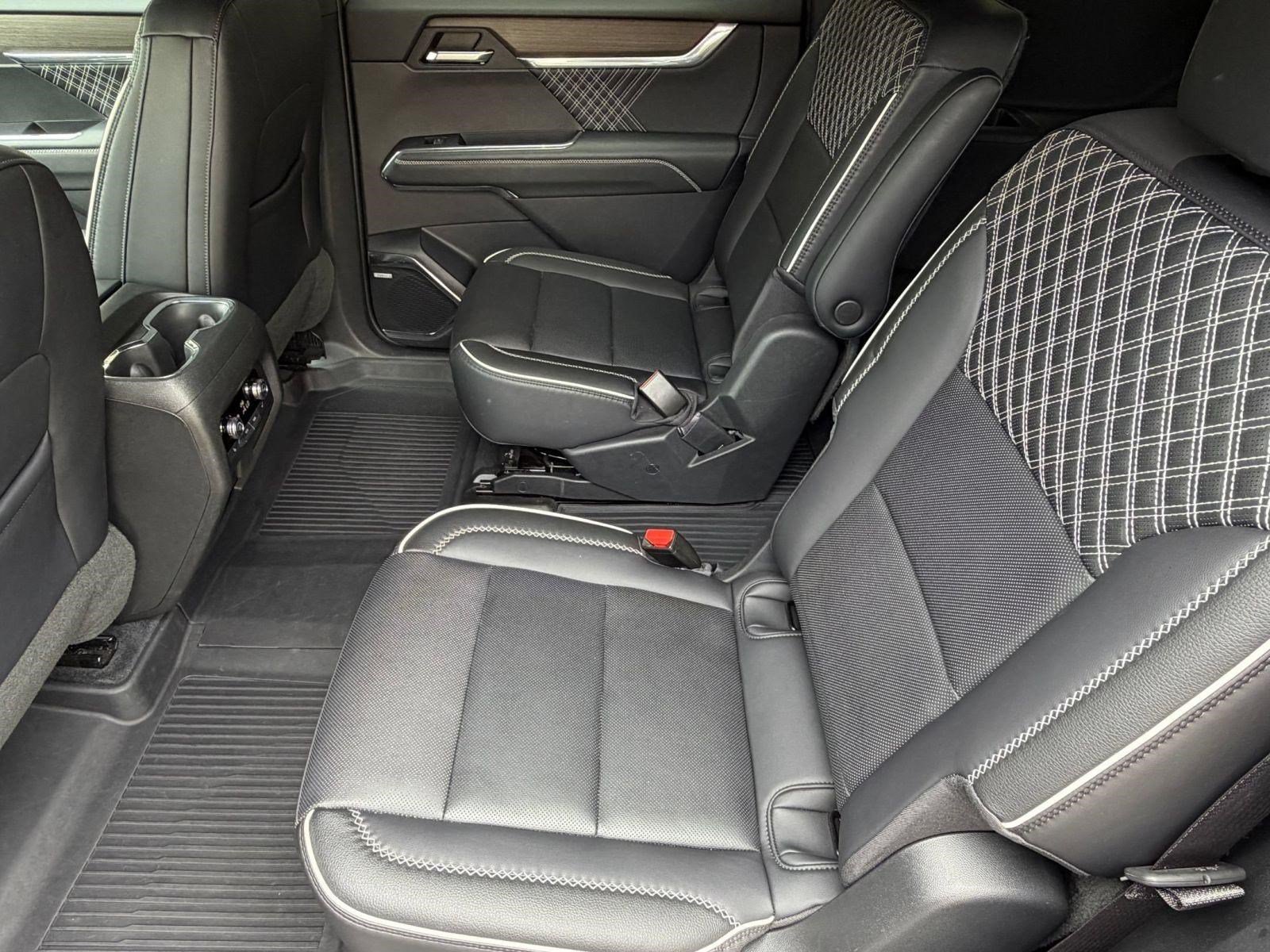 Used 2024 GMC Acadia Denali w/ Super Cruise Package AWD/4WD image 32