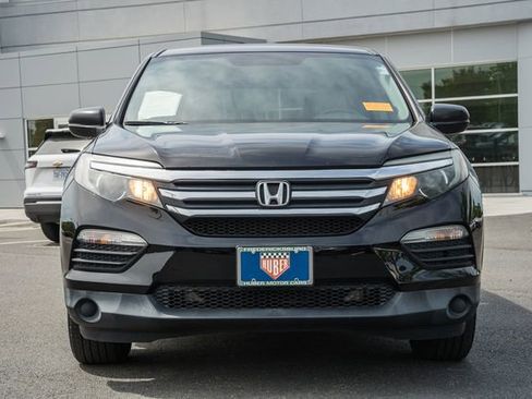 Used 2017 Honda Pilot LX image 2