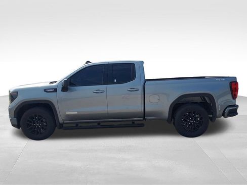 Used 2025 GMC Sierra 1500 Elevation AWD/4WD image 2