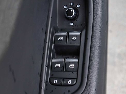 Used 2024 Audi A4 2.0T Premium image 26