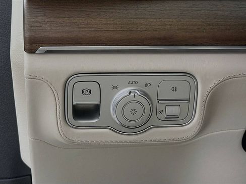 New 2026 Mercedes-Benz GLE 53 AMG GLE 53 AMG image 10