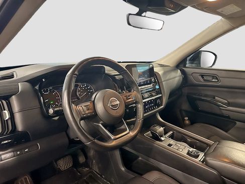 Used 2024 Nissan Pathfinder SV AWD/4WD image 9