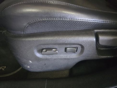 Used 2008 Chevrolet HHR SS image 17