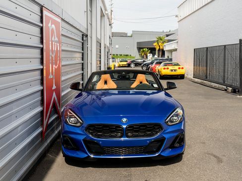 Used 2025 BMW Z4 M40i w/ Edition RWD image 34