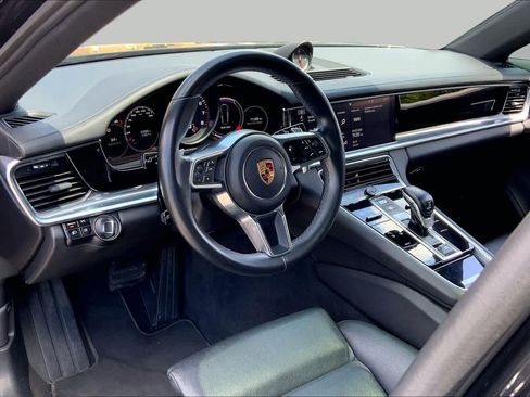 Used 2019 Porsche Panamera 4 AWD/4WD image 17