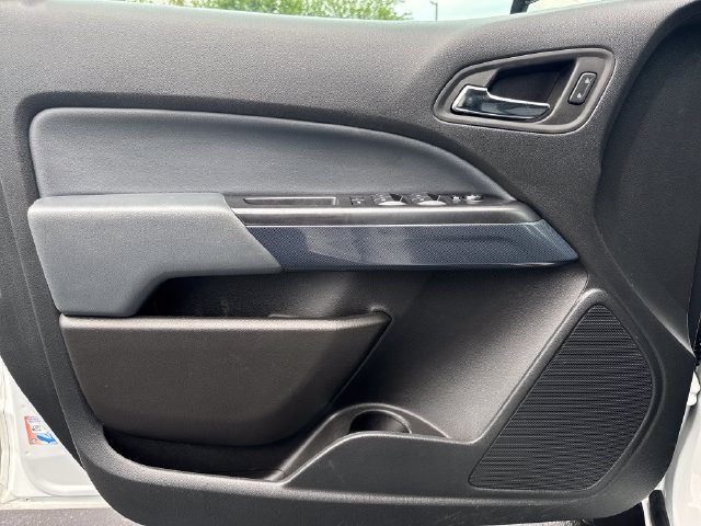 Used 2022 Chevrolet Colorado Z71 AWD/4WD image 10