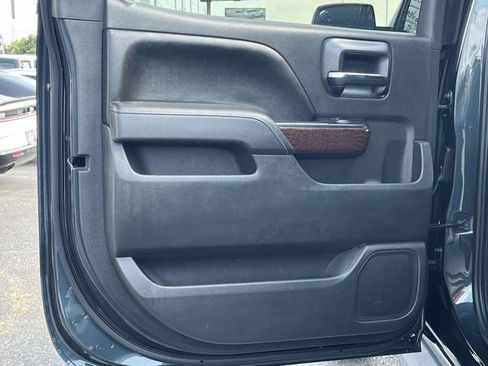Used 2017 GMC Sierra 1500 SLT AWD/4WD image 17