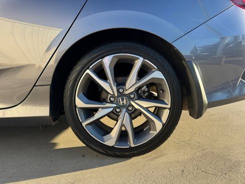 Used 2019 Honda Civic Touring image 25