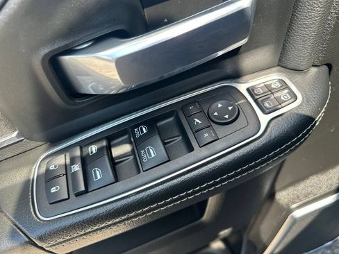 Used 2024 RAM 2500 Laramie w/ Safety Group AWD/4WD image 15