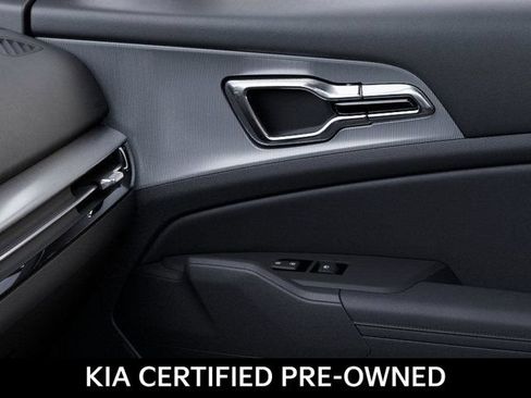 Certified 2026 Kia Sportage EX w/ EX Panorama Roof Package FWD image 25