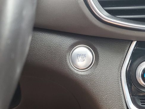 Used 2019 Hyundai Santa Fe Limited AWD/4WD image 30