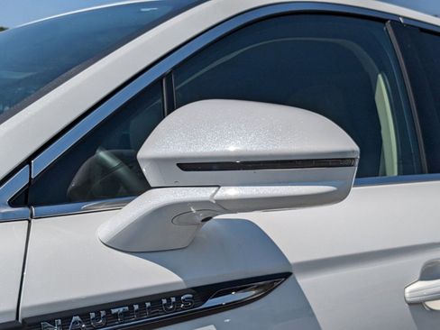 Certified 2023 Lincoln Nautilus Reserve w/ Equipment Group 201A image 15