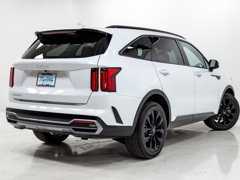 Certified 2023 Kia Sorento SX FWD image 34