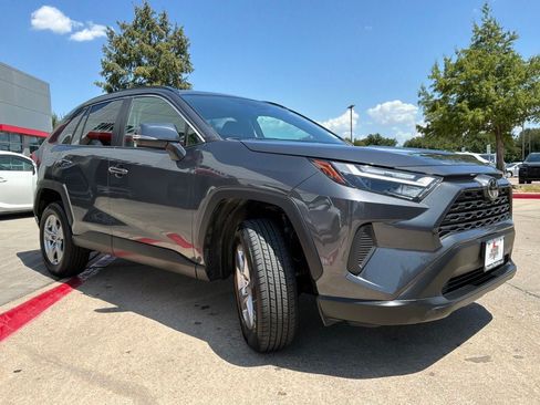 Used 2025 Toyota RAV4 XLE FWD image 4