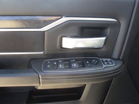 Used 2024 RAM 2500 Big Horn w/ Bed Utility Group image 15