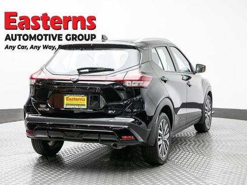 Used 2023 Nissan Kicks SV FWD image 5