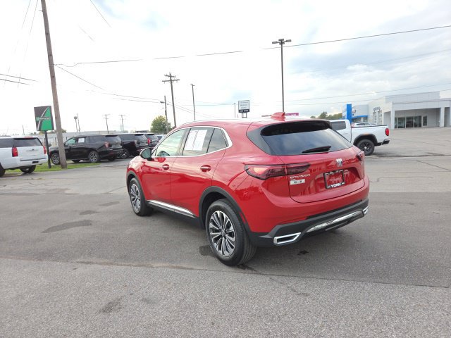 Used 2025 Buick Envision Preferred AWD/4WD image 8