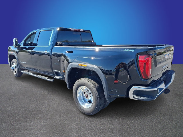 Used 2023 GMC Sierra 3500 SLT w/ SLT Preferred Package AWD/4WD image 6