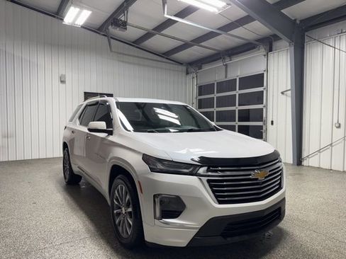 Used 2022 Chevrolet Traverse Premier image 34