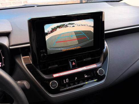 Used 2026 Toyota Corolla LE FWD image 36