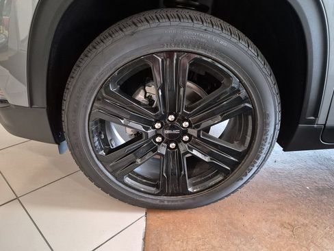 New 2026 GMC Acadia Elevation w/ Black Edition AWD/4WD image 16