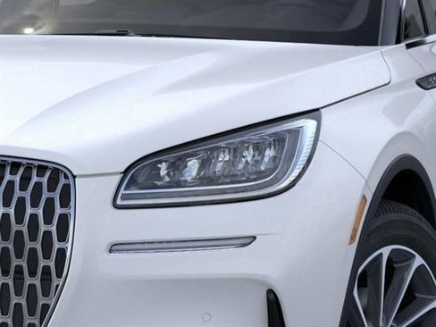 New 2026 Lincoln Corsair Premiere image 18