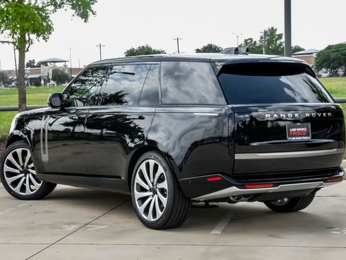 New 2026 Land Rover Range Rover Long Wheelbase Autobiography AWD/4WD image 14