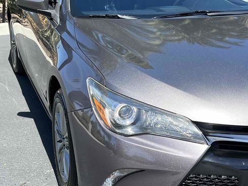 Used 2017 Toyota Camry SE w/ Moonroof Package image 56