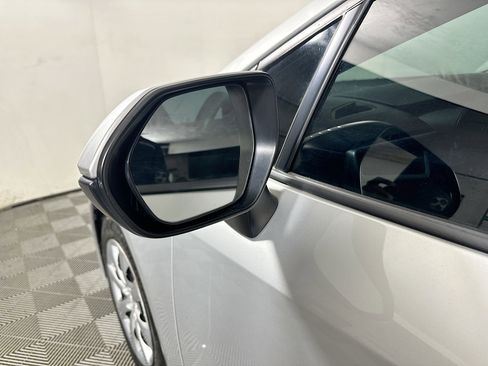 Used 2021 Toyota Corolla LE FWD image 10