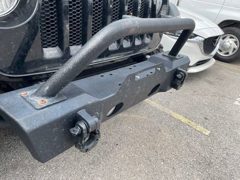 Used 2021 Jeep Wrangler Unlimited Sport AWD/4WD image 5