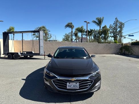 Used 2023 Chevrolet Malibu LT FWD image 3