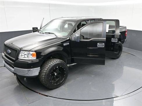 Used 2005 Ford F150 XLT image 35